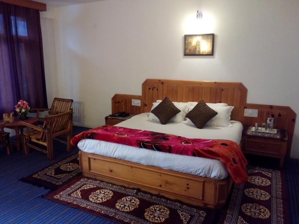 Akash Hills Hotel Manali  Room photo